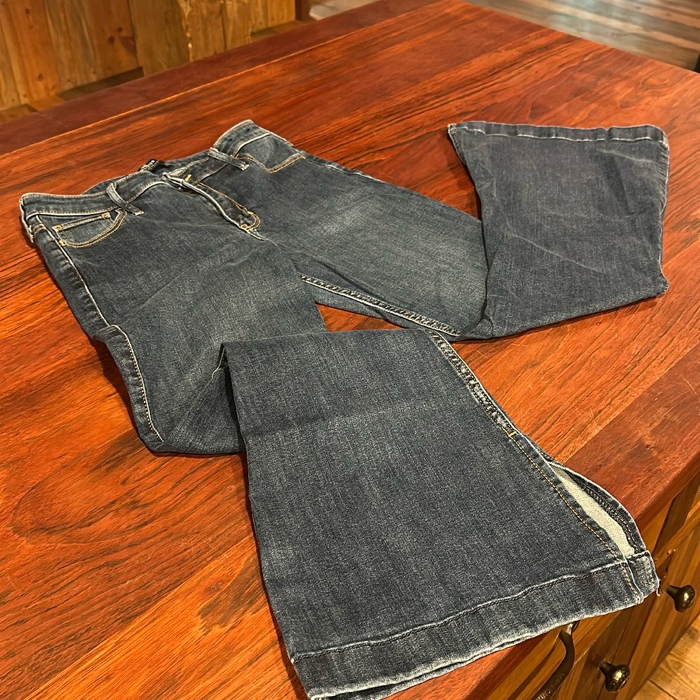 Hollister High-Rise Vintage Flare Size 9R, W29, L32